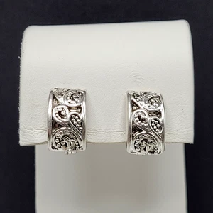 Zierliche Napier silberfarbene Metall Paisley Relief zierliche Clip-On Vintage Ohrringe - Bild 1 von 24