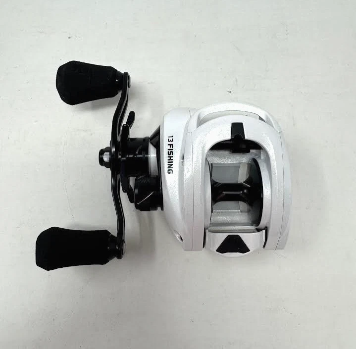 13 FISHING * CONCEPT C2 GEN II * 7.5:1 BAITCAST REEL " NEW " LH C2-7.5-LH - Image 1 of 4