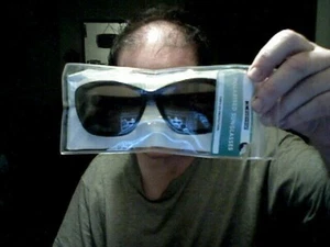 GAFAS DE SOL POLARIZADAS ENMARCADAS NEGRAS PARA ADULTOS CUMPLEAÑOS VACACIONES NAVIDAD - Imagen 1 de 1