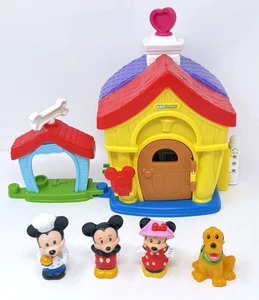 Little people Mickey Mouse House Plus 4 Figures Minnie Pluto Mickey Chef - Picture 1 of 11