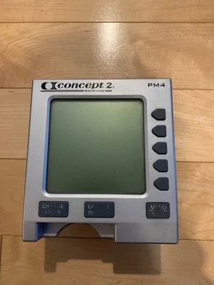 READ Concept 2 PM4 Monitor Barely Working - Image 1 of 4