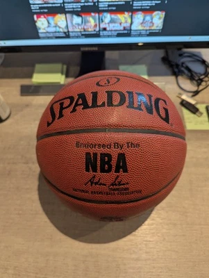 Spalding Basketball Größe 7, fast neu - Bild 1 von 3