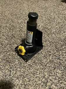 07-20 Chevy Silverado Gmc Sierra Emergency Jack Assembly With Wheel Chock *READ* - Picture 1 of 5