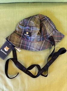NWT Barbour X Mk Reversible Bucket Hat Dark Navy Blue Classic Tartan Plaid XS-S - Picture 1 of 6