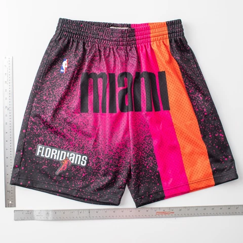 Miami Heat Floridians Mitchell & Ness NBA Swingman Mens Shorts Gradient Size L Cover