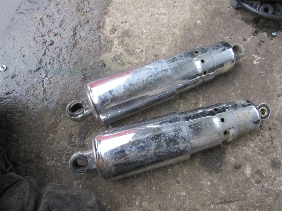 Amortiguadores traseros Honda VT1100 2000 Shadow Sabre Foto 1 de 1