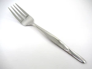Cutco USA Silver Tone Serving Fork CUE2 18/10 Stainless Steel Flatware - Picture 1 of 5