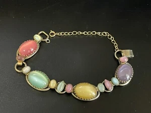 Bracciale Vintage Firmato Kafin New York Pastello Cabochon Pietra di Luna Strass 7" - Foto 1 di 5