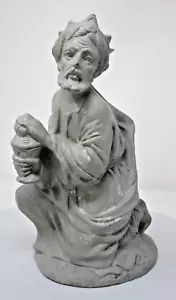 Estatuilla Nativity Wiseman arrodillada gris 9,5'" de alto Japón repuesto de yeso - Imagen 1 de 8