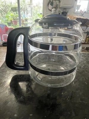 Megahome Water Distiller Replacement 4 Liter Glass Carafe/Pitcher & Lid - Image 1 of 4
