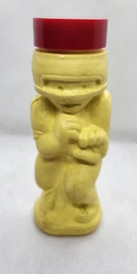 Vintage 1970s Domino Sugar N’ Cinnamon Yellow Football Theme Shaker - Bild 1 von 4