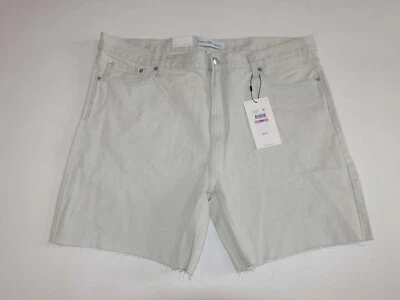 Calvin Klein Men's Jean Shorts Size 38 NWT Light Blue Denim Raw Hems 7" Inseam - Image 1 of 4