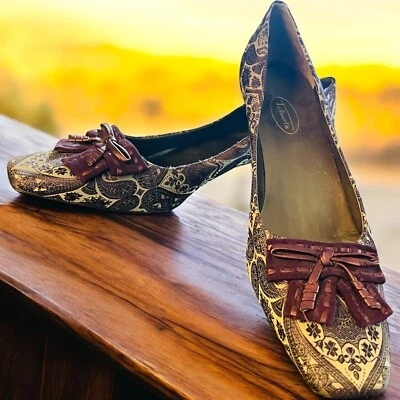 Talbots Deep Purple Cream Paisley Fabric Women’s 9.5B Block Heel Shoe - Image 1 of 4