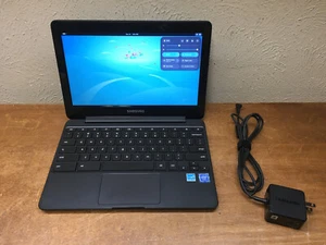 Samsung 11.6" XE500C13-K06US Linux Fedora 41 laptop 4GB RAM 64GB eMMC w/ power - Picture 1 of 23