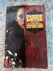 CARRIE by Stephen King 1974 Doubleday BCE Hardcover w/ DJ First Edition - Imagen 1 de 6