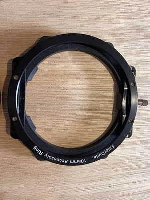 LEE Foundation Kit Filter Holder + Front Ring for 105mm Polariser AS NEW - Image 1 of 4