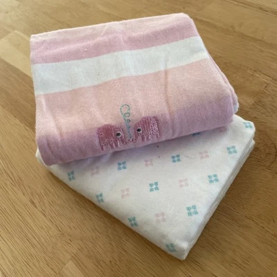 Lote De 2 Mantas Muselina Variadas Marcas Bebé Niña Rayas Elefantes Foto 1 de 4