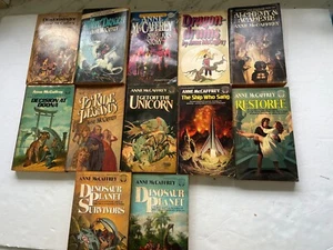 ANNE McCAFFREY SCI-FI TASCHENBÜCHER Titel auswählen - Bild 1 von 25