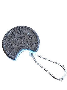 Vintage Oreo Cookie Charm Made In Hong Kong - Bild 1 von 6