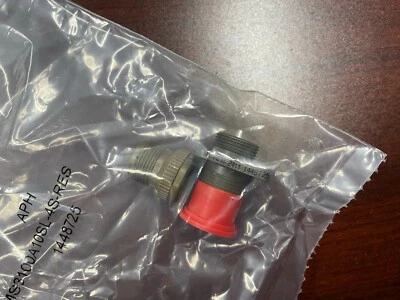 Amphenol MIL Spec Circular Connector 2 Pin MS3100A10SL-4S / MS3100A10SL-4S-RES - Image 1 of 2