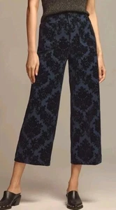 Maeve The Colette Damenhose kurz geschnitten weites Bein 27 blau schwarz Samt Blumenmuster gebraucht, in einwandfreiem Zustand - Bild 1 von 12