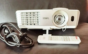 BENQ, Cinema DLP 3D Projektor, W1070, Beamer, 1080p Texas Instruments - Bild 1 von 11