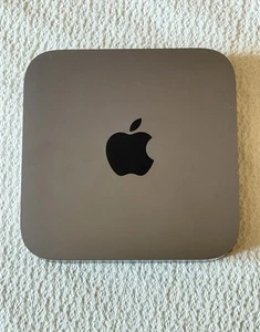 Apple Mac Mini 2018 - Intel i3 3,6 Ghz - 8 gb RAM - 128 gb SSD macOS Sequoia - Afbeelding 1 van 11