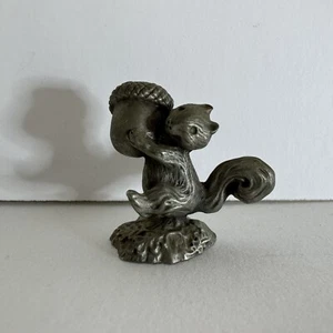 Vintage 1976 Hallmark Little Gallery Zinn Smart Eichhörnchen & Eichel - Bild 1 von 7