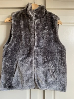 Betsy Johnson Faux Fur Vest Med - Image 1 of 4