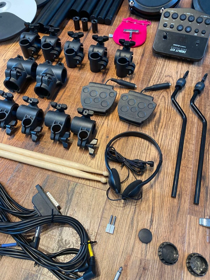 Kit de batería eléctrica ALESIS DEBUT NUEVOS REPUESTOS caja crash ride tom telar abrazadera módulo pedal Foto 1 de 1