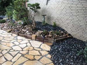 Polygonal Naturstein Crema Gehwegplatten Poolumrandung 85m² 8-12mm - Bild 1 von 12