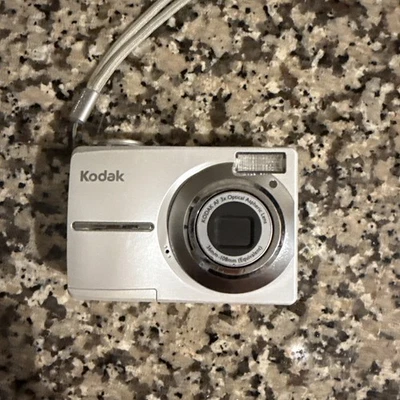 Kodak EasyShare C613 6.2MP Digital Camera with 3x Optical Zoom *FAIR/TESTED* - Image 1 of 3