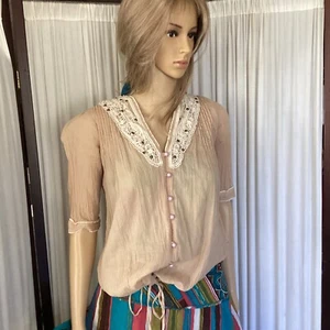Blusa Boho Lovestitch Victoriana Pintuck y Encaje Botones Mangas 3/4 Marfil Talla S - Imagen 1 de 11