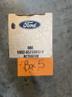 GENUINE FORD PART Actuator D90Z-65218A42-B NOS VINTAGE - Image 1 of 2