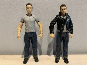 Indiana Jones 3.75” Hasbro KOTCS Mutt Williams Jacket & T-shirt Lot of 2 Loose - Picture 1 of 1