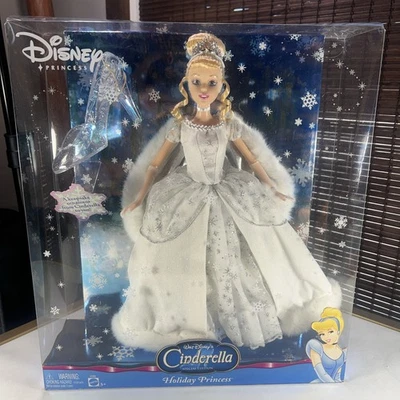罕见美泰迪斯尼假日公主辛德拉芭比娃娃 2004 年带装饰 — 第 1/4 张图片