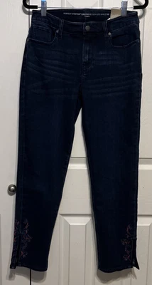 Pantalones de mezclilla al tobillo Chico's Pearl Street bordados dobladillo Girllfriend talla 00 (0/2) nuevos con etiquetas Foto 1 de 4