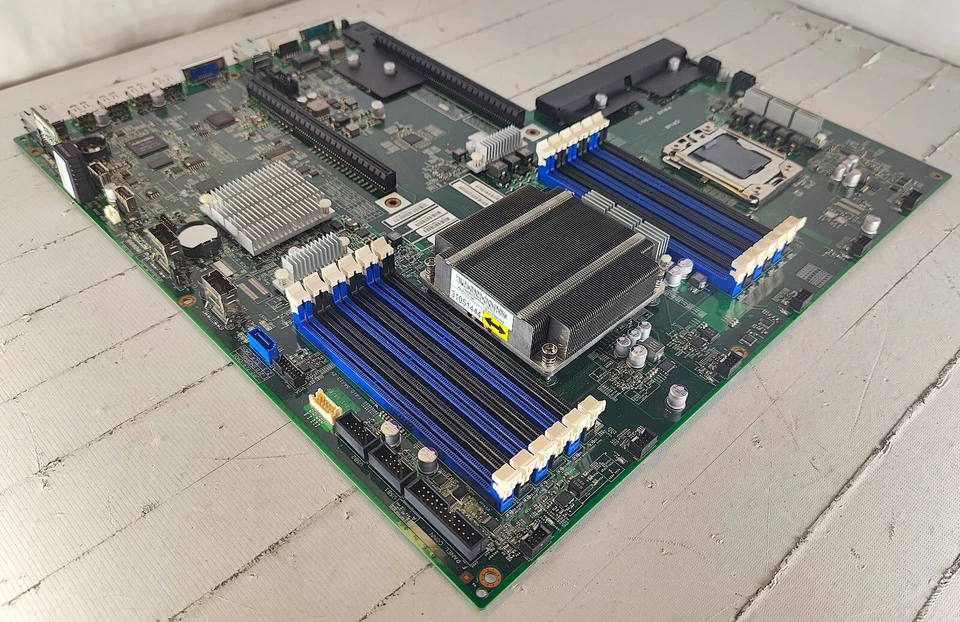 Lenovo SX52400RN PBT-SX52400 Server Motherboard 10102-1 03X4425 with 1x Heatsink - Image 1 of 4