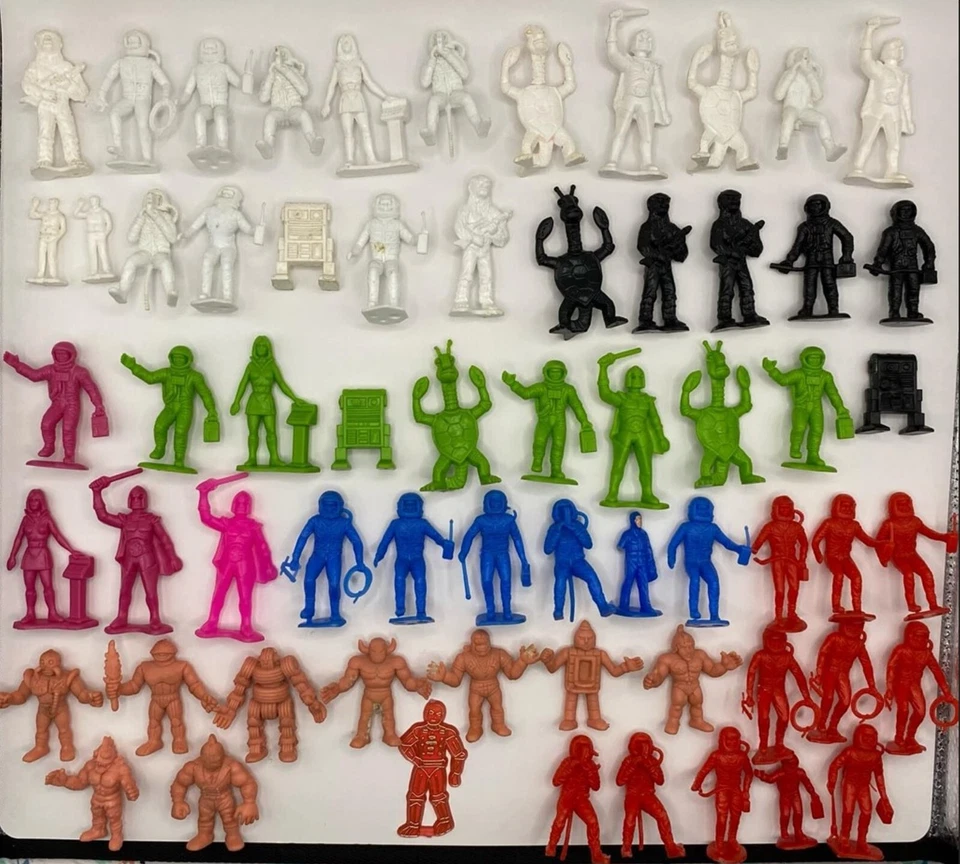 Conjunto de 10 piezas ejército hombres astronautas monstruos extraterrestres juguete paquete Foto 1 de 2