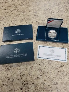 Dólar de plata a prueba del Parque Nacional de Yellowstone 1999 como nuevo en Estados Unidos + certificado de autenticidad  - Imagen 1 de 4