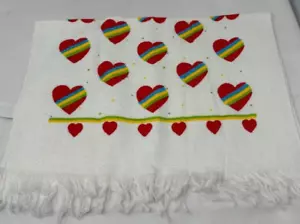 Vintage Hand Towel Rainbow Heart Multi Color USA 90s NOS - Picture 1 of 4