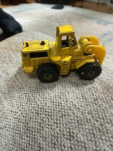 1979 Hot Wheels CAT Wheel Loader Blister  #1173 Workhorses - Missing Bucket - Picture 1 of 2