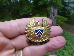 PEERLESS Gold und Rot & Blau Cloisonne Kühler Emblem Ornament Abzeichen - Bild 1 von 4