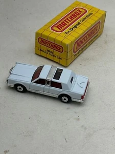 1989 MATCHBOX SUPERFAST MB43 WHITE LINCOLN TOWN CAR NEW IN DAMAGED BOX - Picture 1 of 11