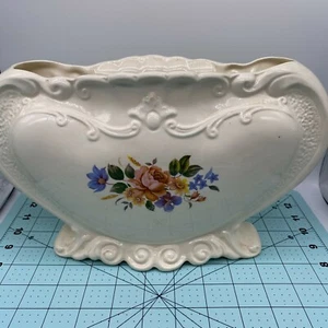 Beautiful Vintage Victorian Finished Alberta’s Mold Vase 11-1/2” X 7” X 3-1/2” - Picture 1 of 12