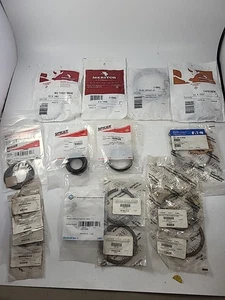 Eaton Spicer Meritor Mixed Lot Of Washers O-RING 18 Items  - Picture 1 of 13