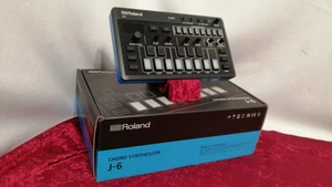 Roland J-6 Chord Synthesizer Compact AIRA Series with Sequencer & FX From Japan - Picture 1 of 4