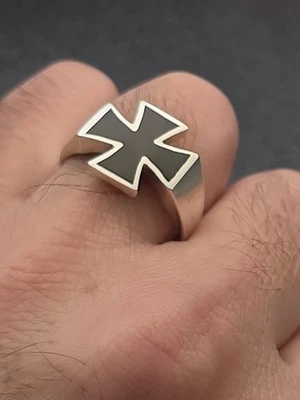 CROSS BLACK ONYX INLAY MEN’S RING STERLING SILVER 925 SIZE 14 - Image 1 of 4