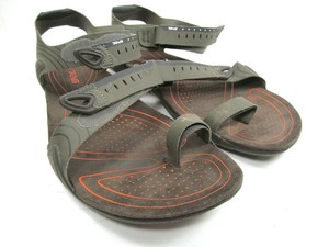 teva toe loop sandals