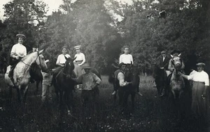 Damen und Herren zu Pferd, Vintage Fine Art Fotografie, Ungarn 1910er Jahre - Bild 1 von 6